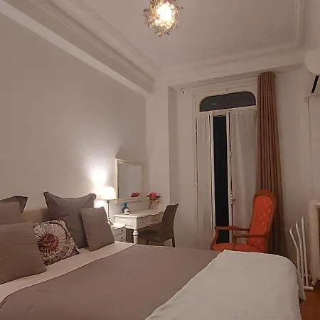 Massena Apartmán