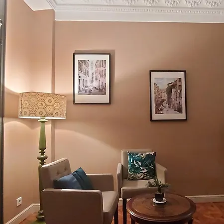 Massena Apartmán *